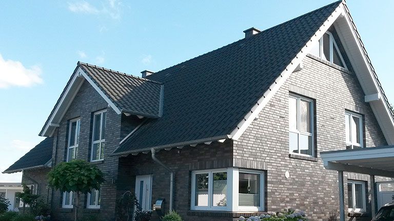 Dachplatten / Faserzementplatten - ein Blickfang für jedes Dach